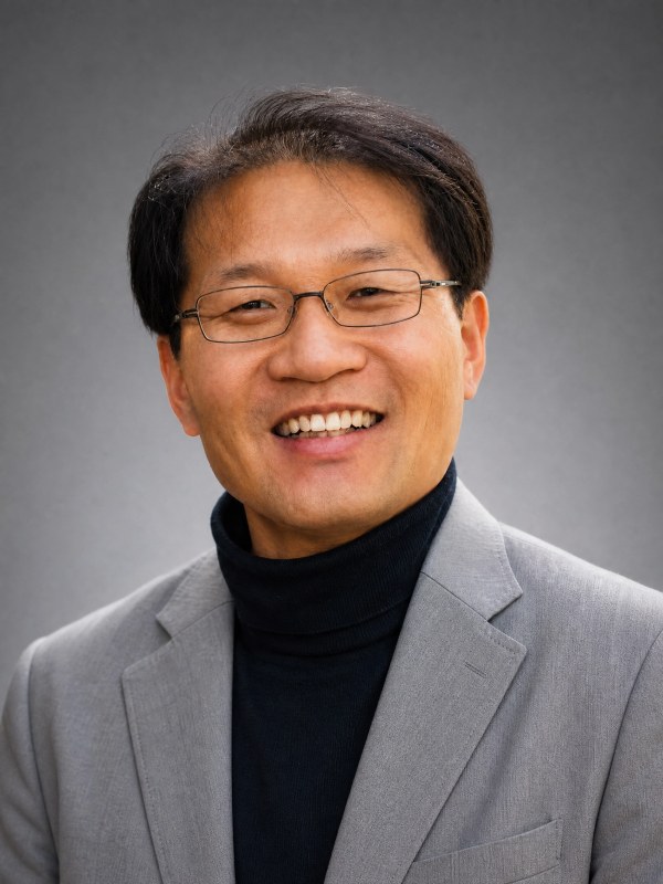 강신일 교수