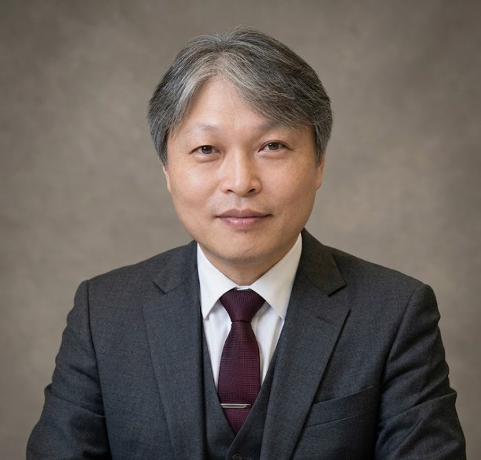 김부식 교수