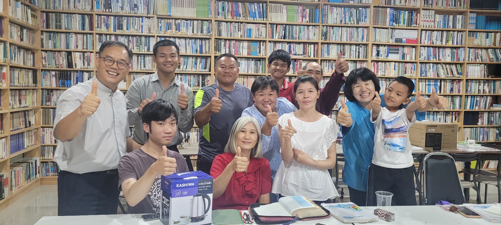 태국 반석교회 회중